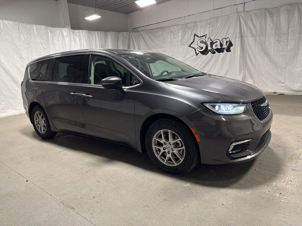 2023 Chrysler Pacifica Touring L FWD