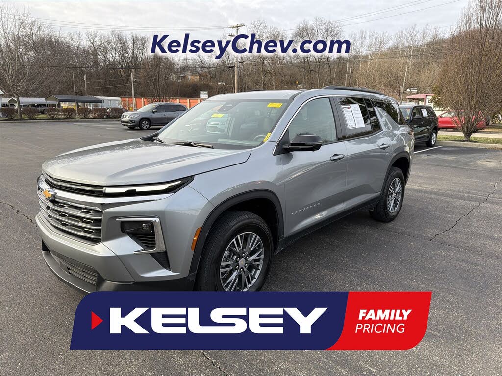 2024 Chevrolet Traverse LT FWD