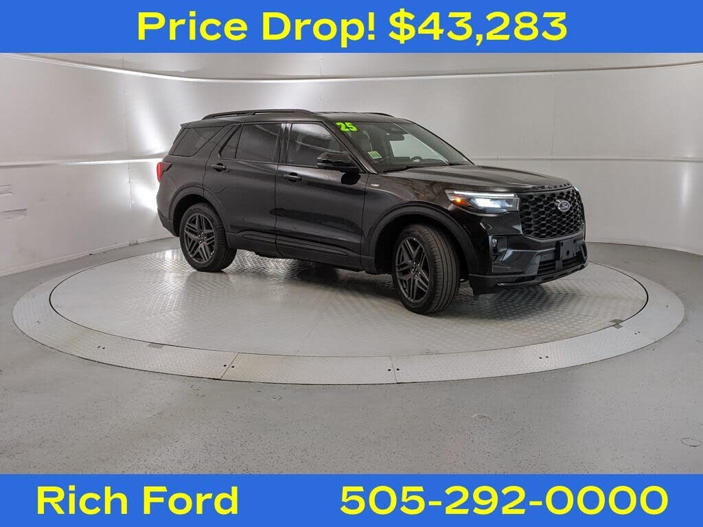 2025 Ford Explorer ST-Line AWD