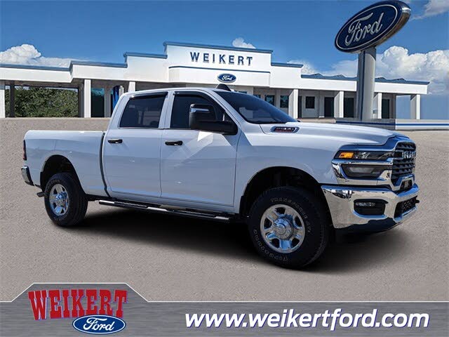 2025 RAM 2500 Tradesman Crew Cab 4WD