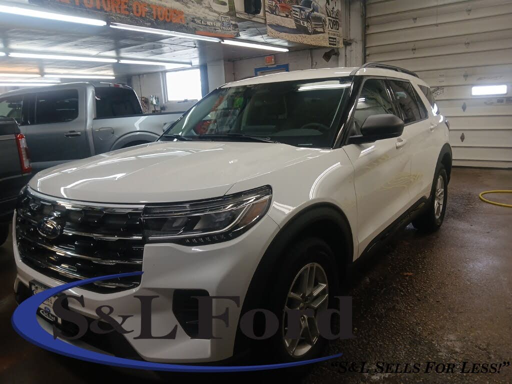 2026 Ford Explorer Active AWD