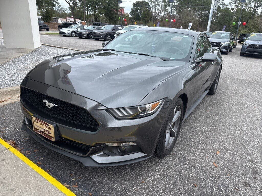 2015 Ford Mustang EcoBoost Premium Coupe RWD