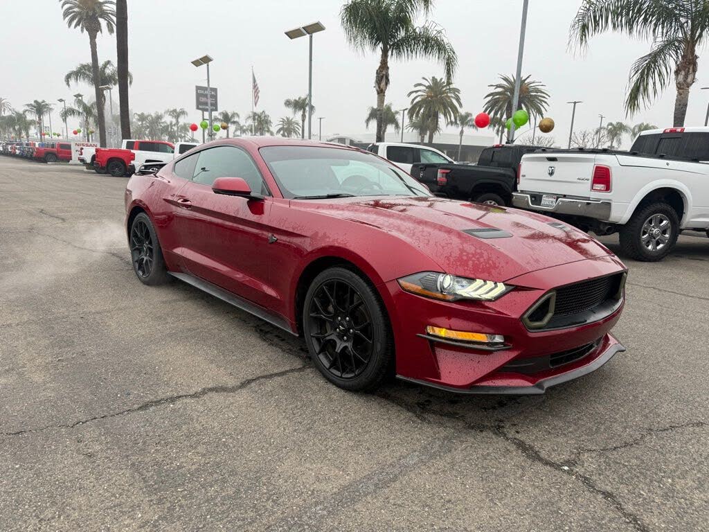 2018 Ford Mustang EcoBoost Premium Coupe RWD