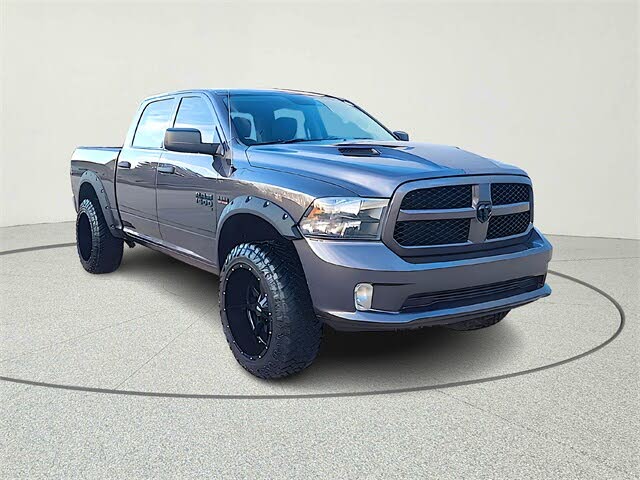 2019 RAM 1500 Classic Express Crew Cab 4WD