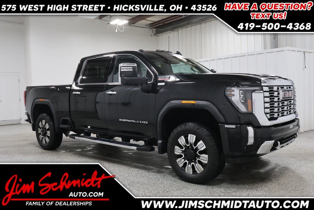 2025 GMC Sierra 2500HD Denali Crew Cab 4WD