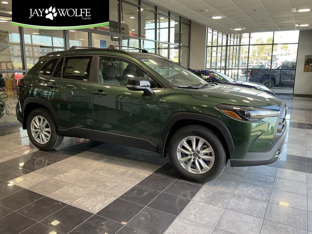 2026 Toyota Corolla Cross LE AWD