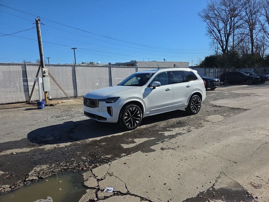 2026 Volvo XC90 B6 Plus 7-Passenger AWD
