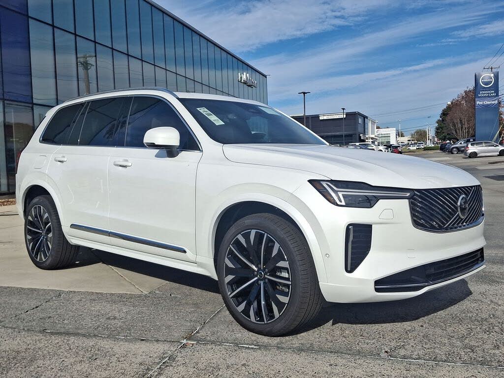 2026 Volvo XC90 B6 Plus 7-Passenger AWD