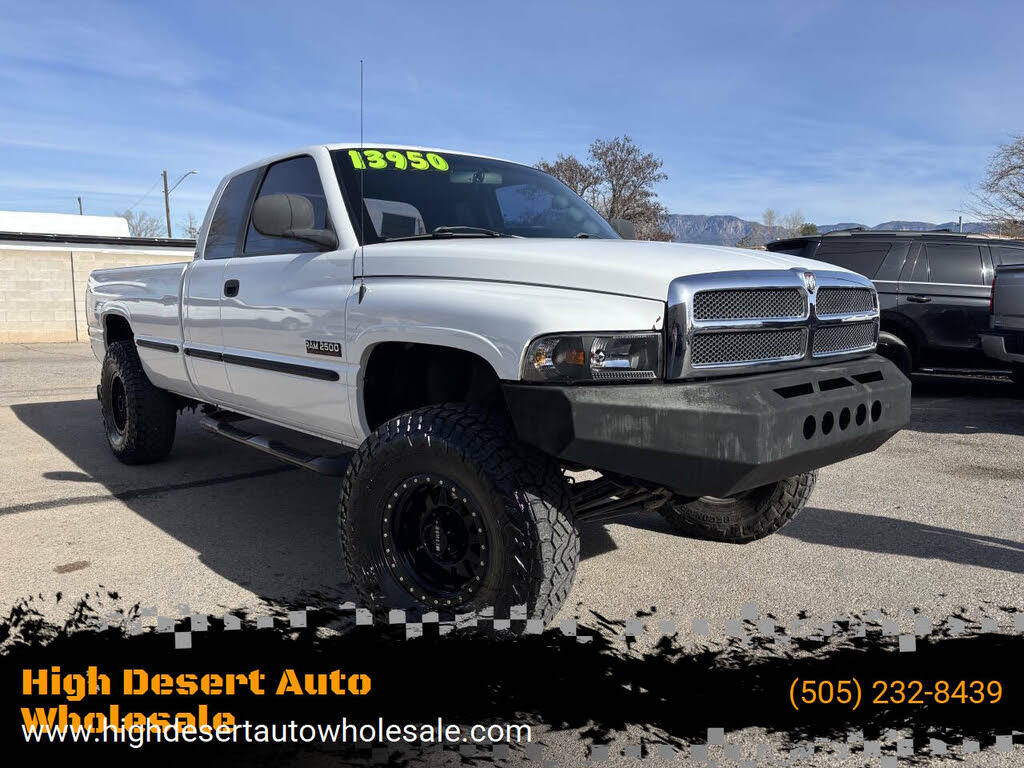 1999 Dodge RAM 2500 ST Club Cab LB 4WD