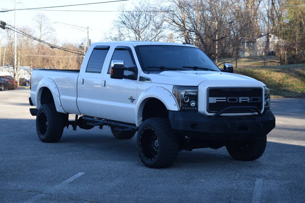 2011 Ford F-350 Super Duty Lariat Crew Cab LB 4WD