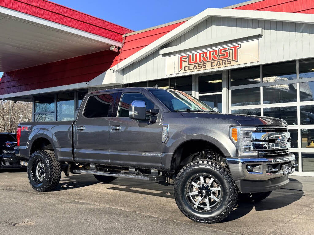 2019 Ford F-250 Super Duty Lariat Crew Cab 4WD