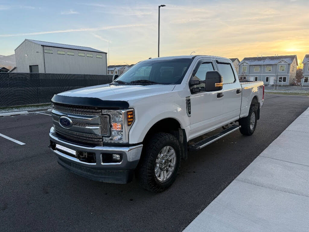 2019 Ford F-350 Super Duty XLT Crew Cab 4WD