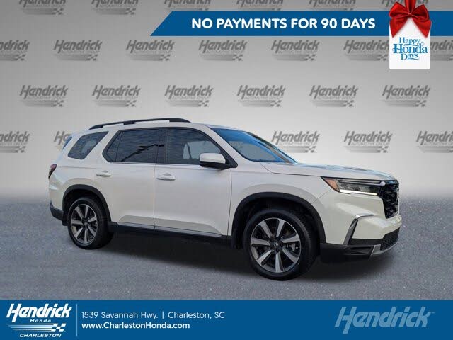 2023 Honda Pilot Touring FWD