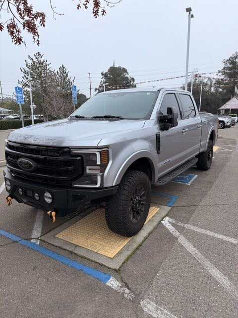 2021 Ford F-250 Super Duty Lariat Crew Cab 4WD
