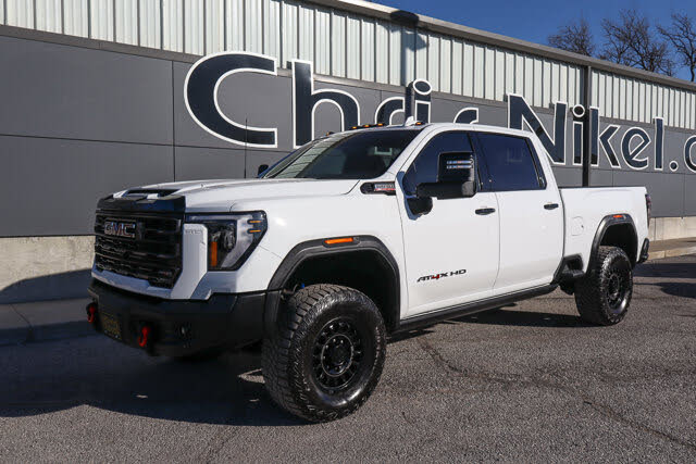 2024 GMC Sierra 2500HD AT4X Crew Cab 4WD