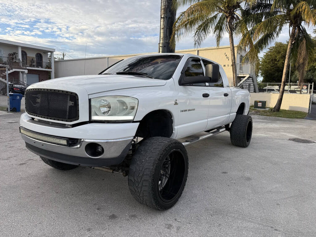 2006 Dodge RAM 3500 Laramie Mega Cab 4WD