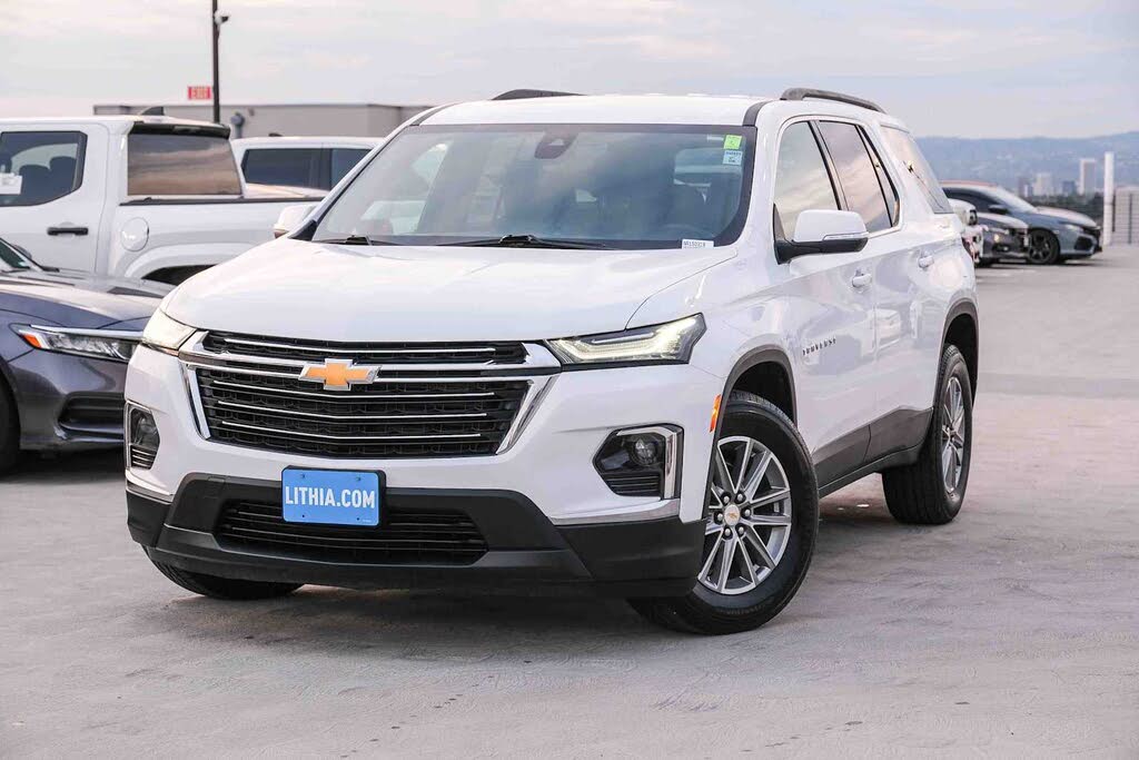 2023 Chevrolet Traverse LT Cloth FWD