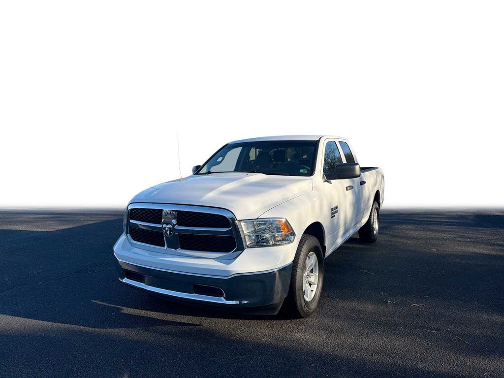 2024 RAM 1500 Classic SLT Quad Cab 4WD