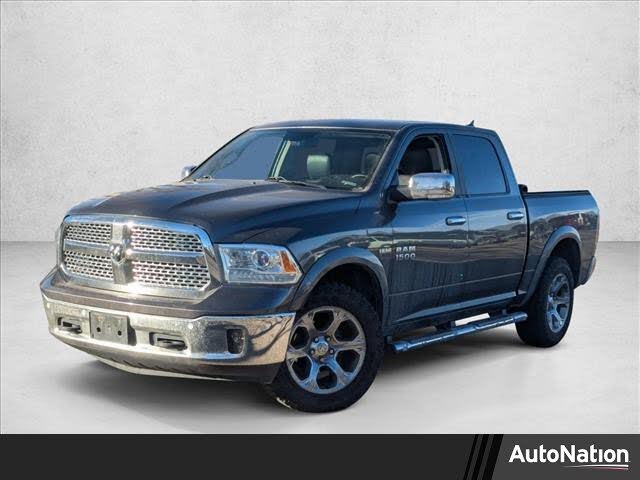 2017 RAM 1500 Laramie Crew Cab 4WD