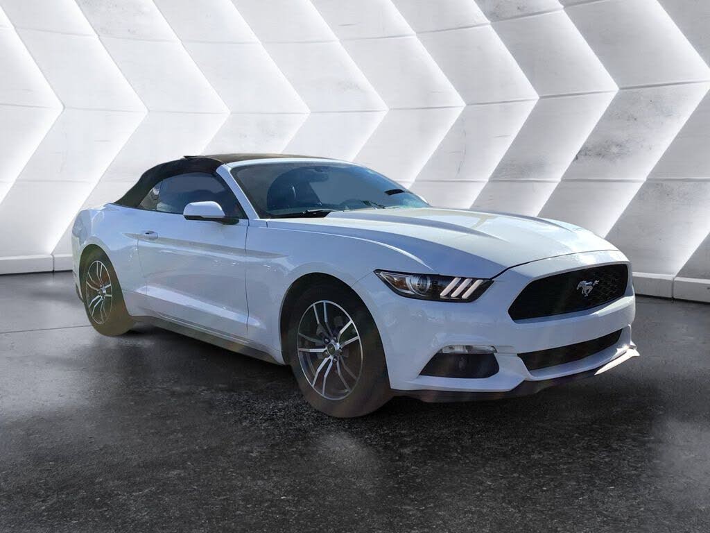 2016 Ford Mustang EcoBoost Premium Convertible RWD