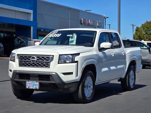 2023 Nissan Frontier SV Crew Cab 4WD