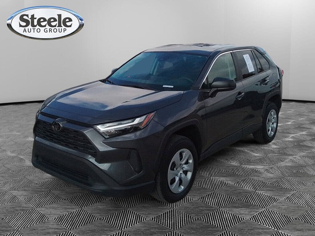2024 Toyota RAV4 LE FWD