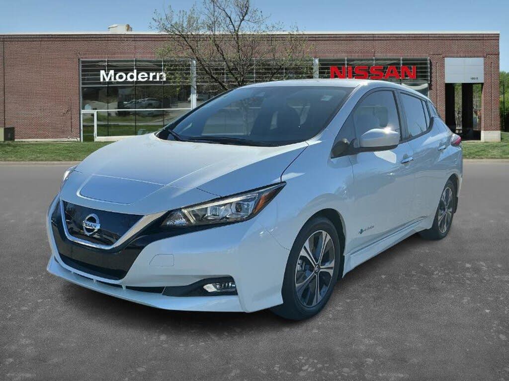 2019 Nissan LEAF SV FWD