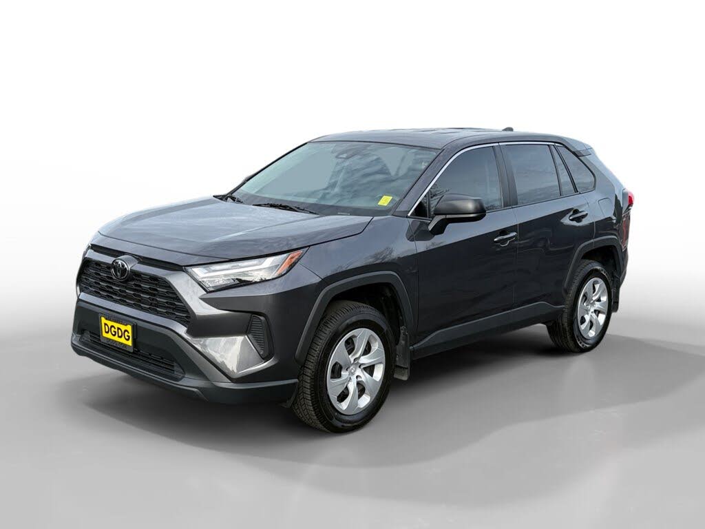 2024 Toyota RAV4 LE FWD