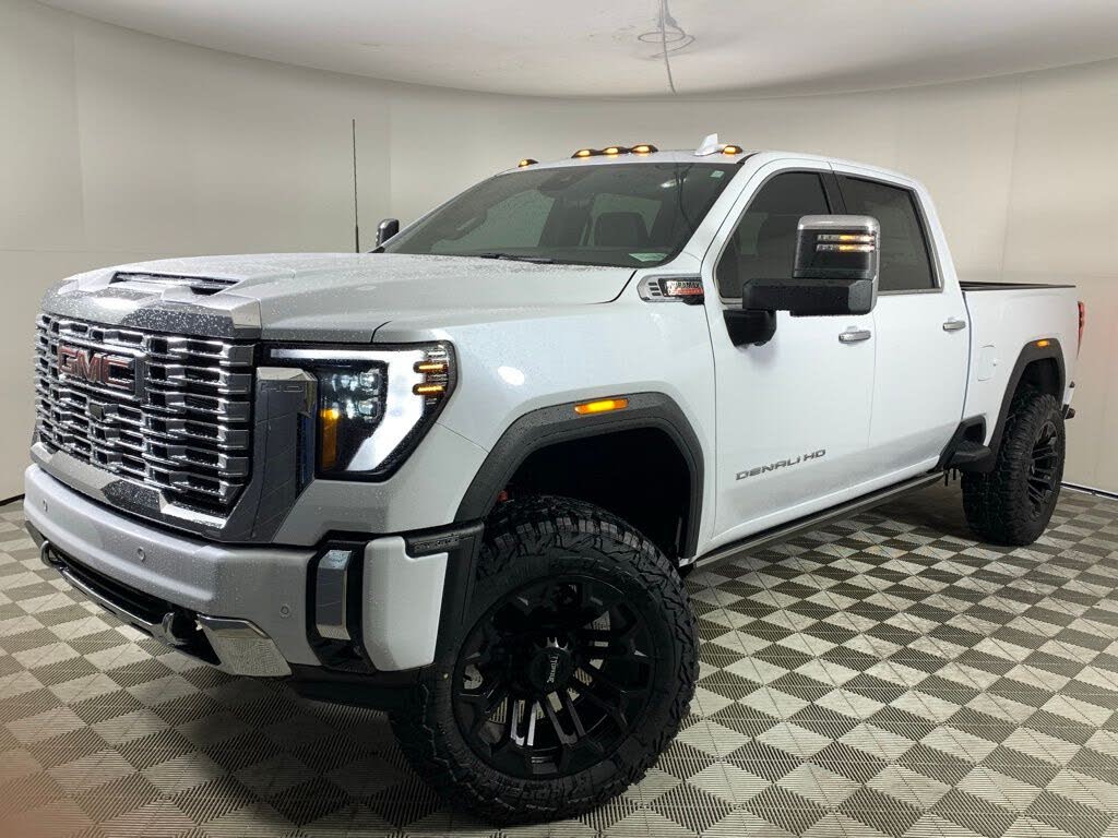 2026 GMC Sierra 2500HD Denali Crew Cab 4WD
