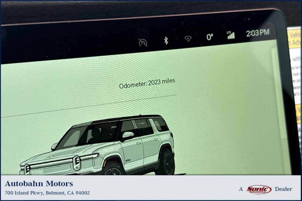 2026 Rivian R1S Adventure Dual Motor AWD