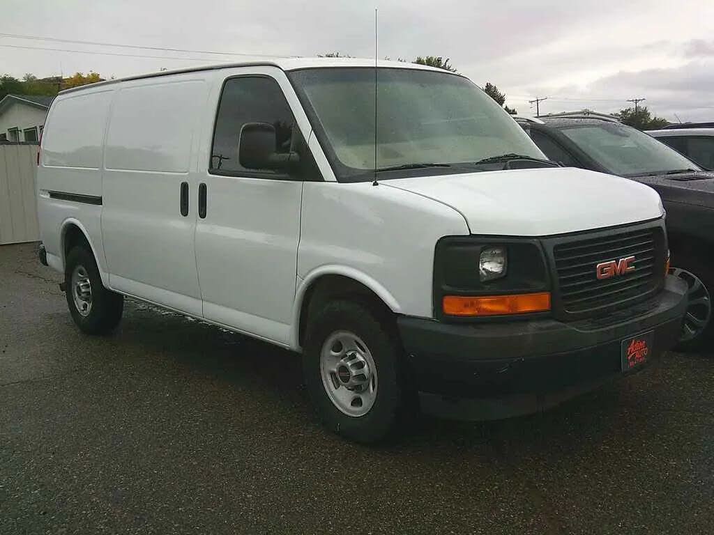 2017 GMC Savana Cargo 2500 RWD
