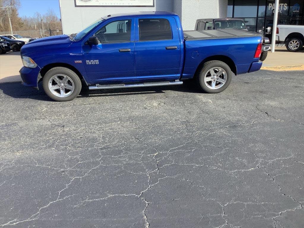 2018 RAM 1500 Express Crew Cab 4WD