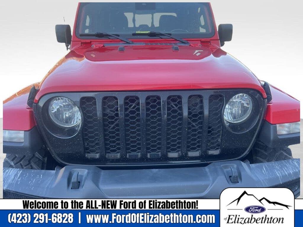 2021 Jeep Gladiator Willys Crew Cab 4WD