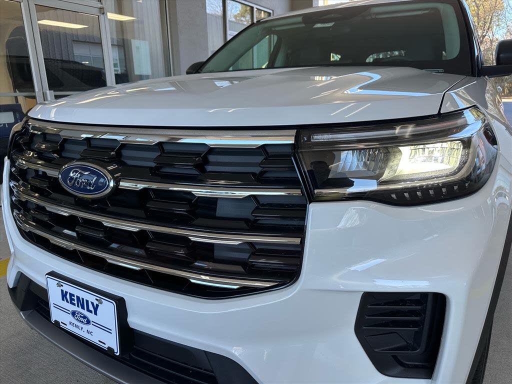 2026 Ford Explorer Active AWD