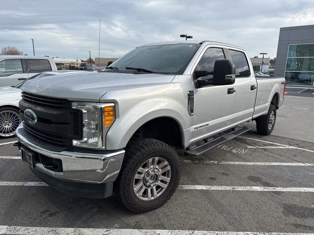 2017 Ford F-350 Super Duty XL Crew Cab 4WD