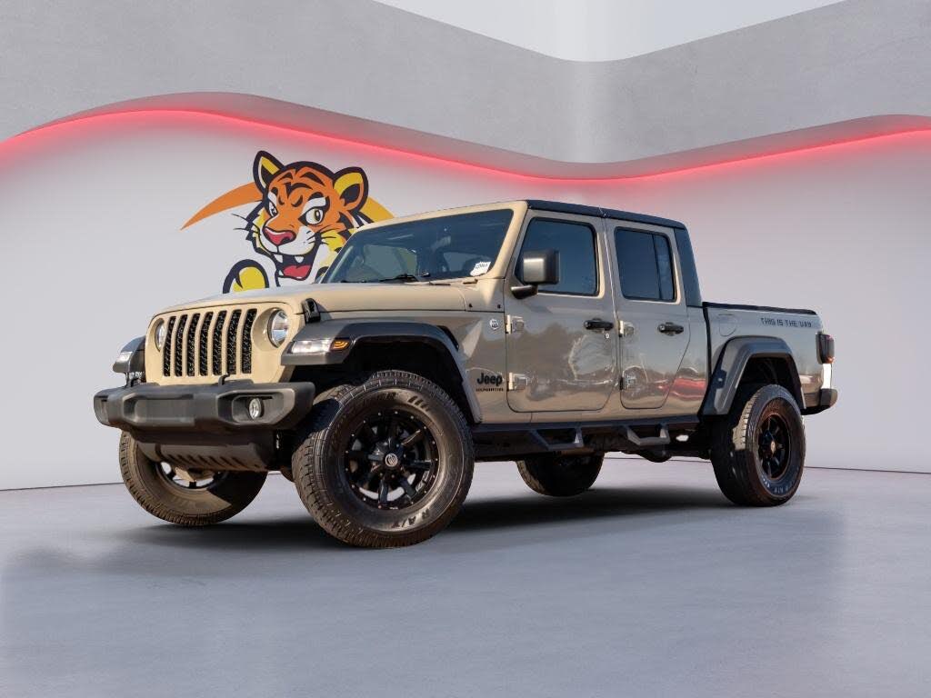 2020 Jeep Gladiator Sport S Crew Cab 4WD