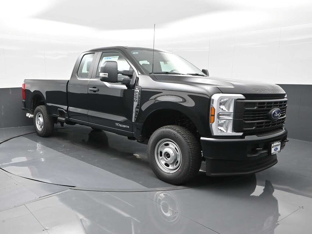 2025 Ford F-250 Super Duty XL SuperCab LB 4WD