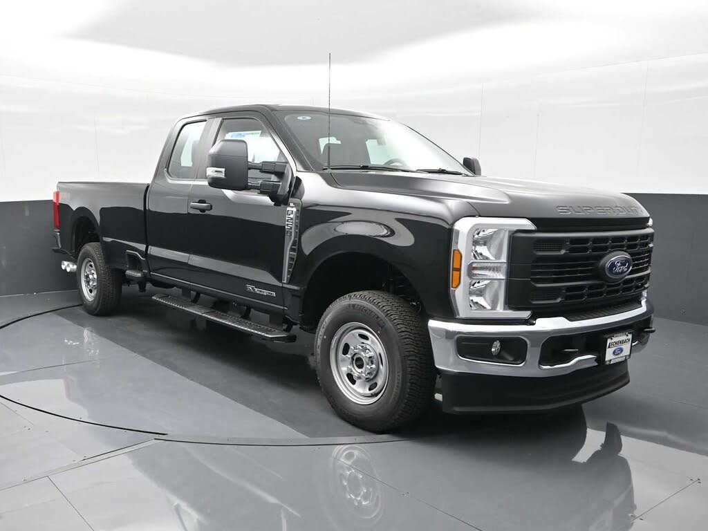 2025 Ford F-250 Super Duty XL SuperCab LB 4WD