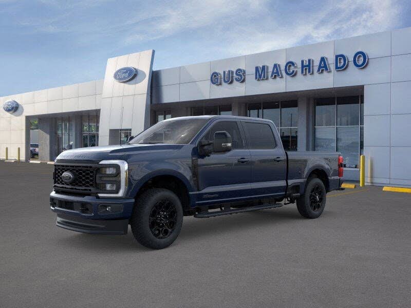 2025 Ford F-250 Super Duty Lariat Crew Cab 4WD