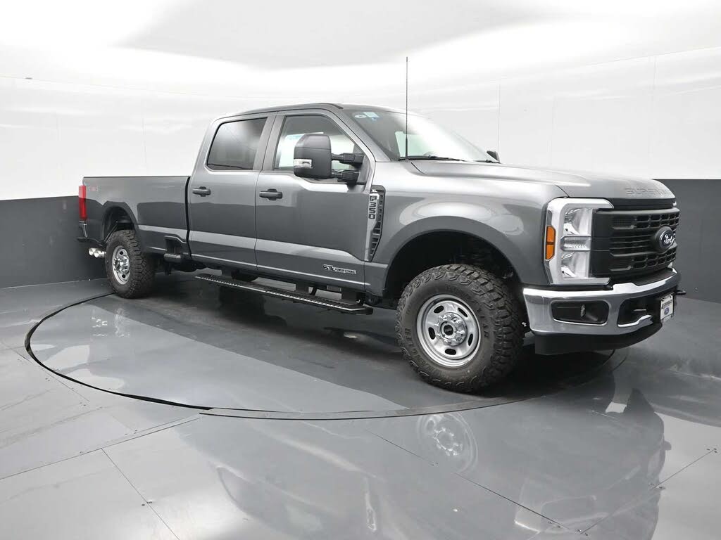 2026 Ford F-350 Super Duty XL Crew Cab 4WD