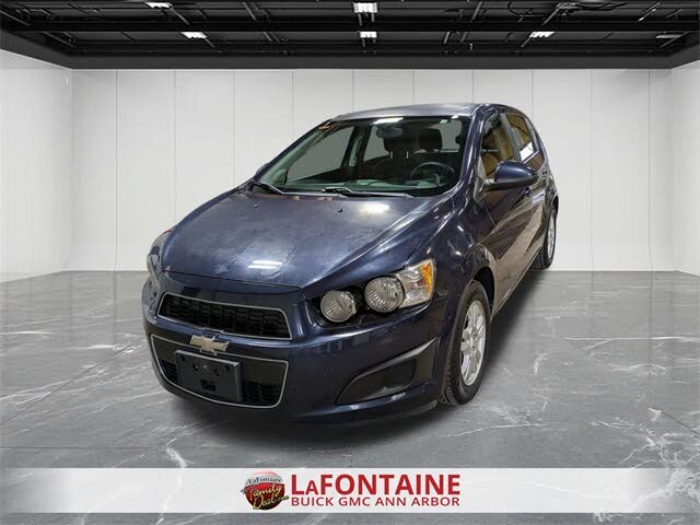 2016 Chevrolet Sonic LT Hatchback FWD