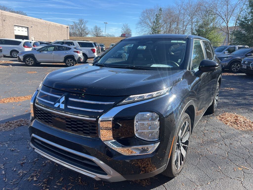 2025 Mitsubishi Outlander SE FWD