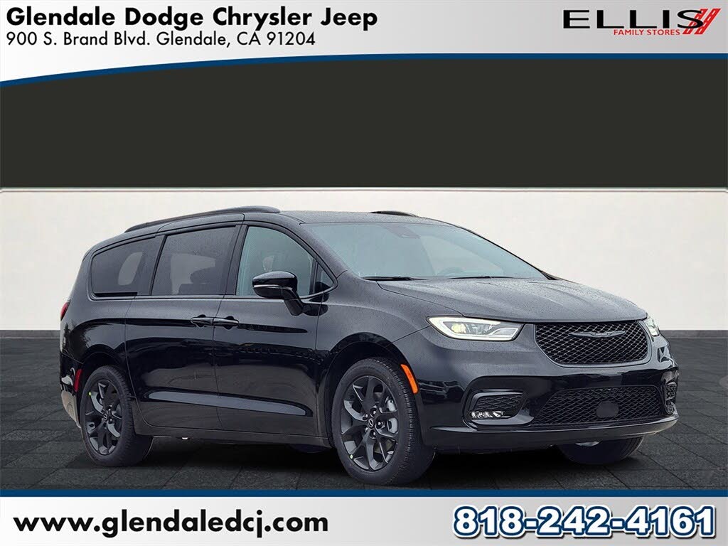 2026 Chrysler Pacifica Select AWD