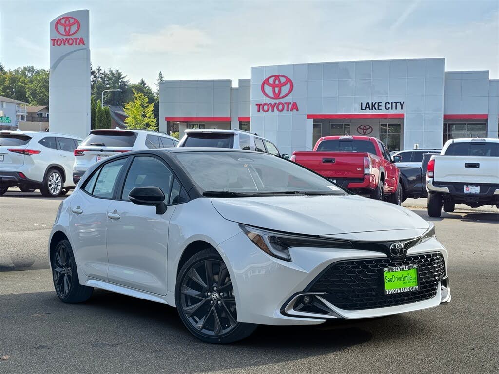 2026 Toyota Corolla Hatchback XSE FWD