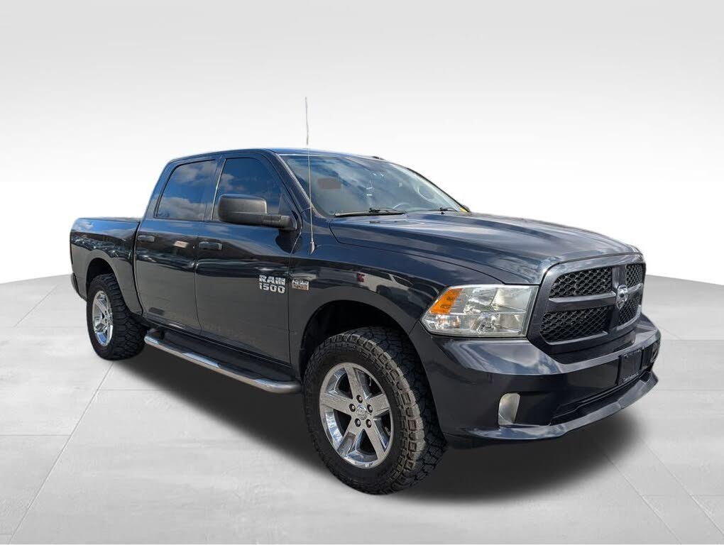 2017 RAM 1500 Express Crew Cab 4WD