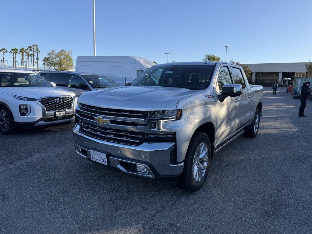 2022 Chevrolet Silverado 1500 LTZ Crew Cab 4WD
