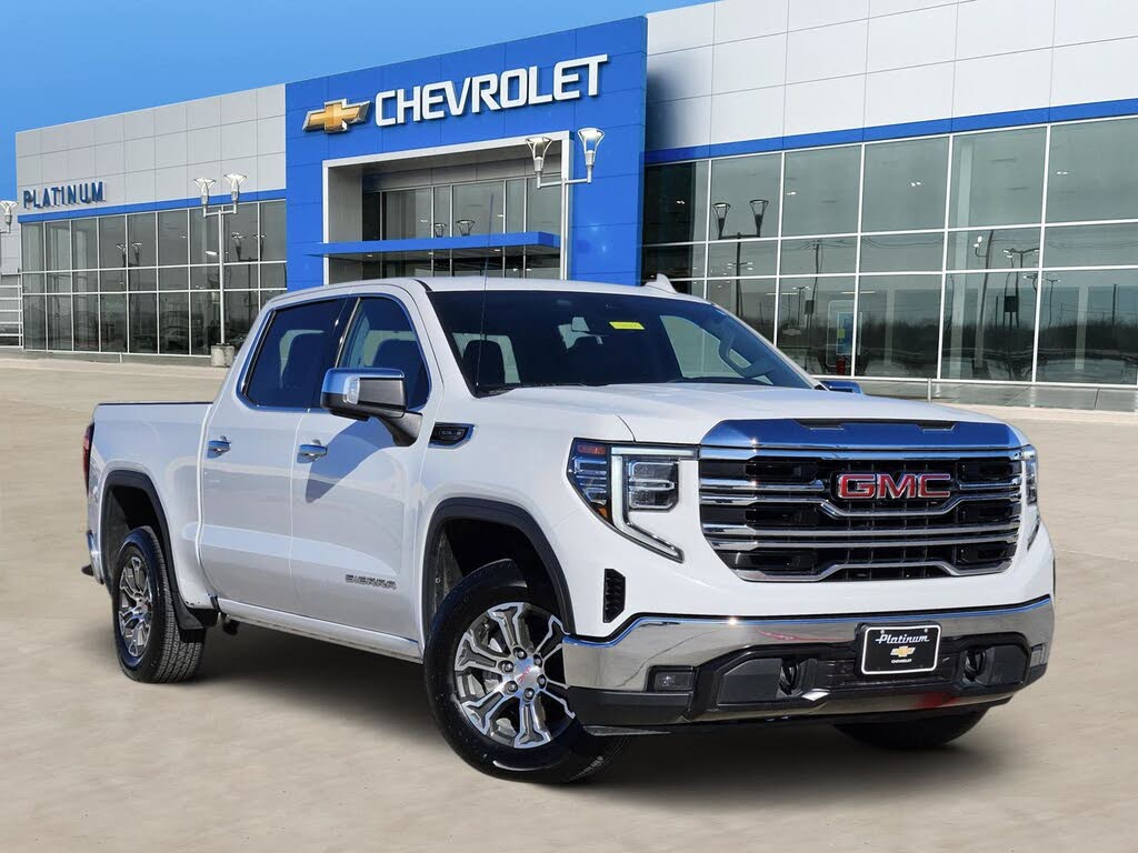 2024 GMC Sierra 1500 SLT Crew Cab RWD
