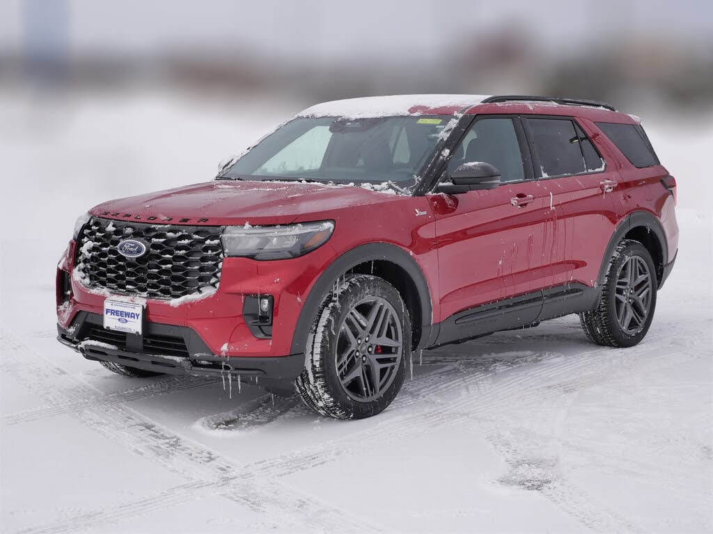 2025 Ford Explorer ST-Line AWD