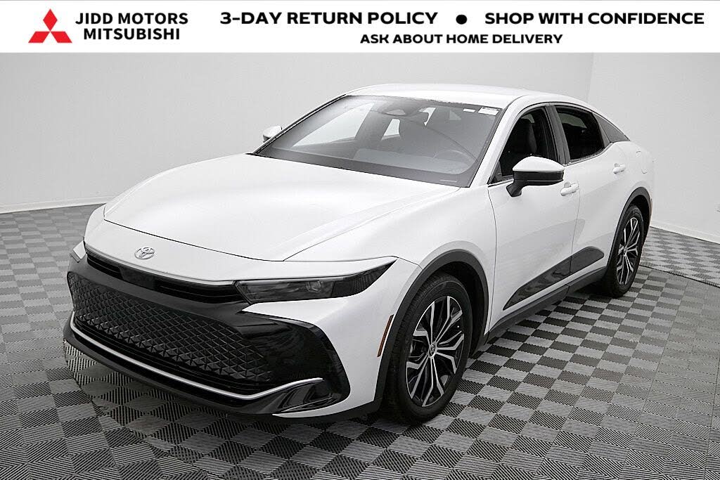 2023 Toyota Crown XLE AWD