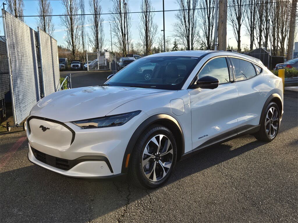 2025 Ford Mustang Mach-E Select AWD